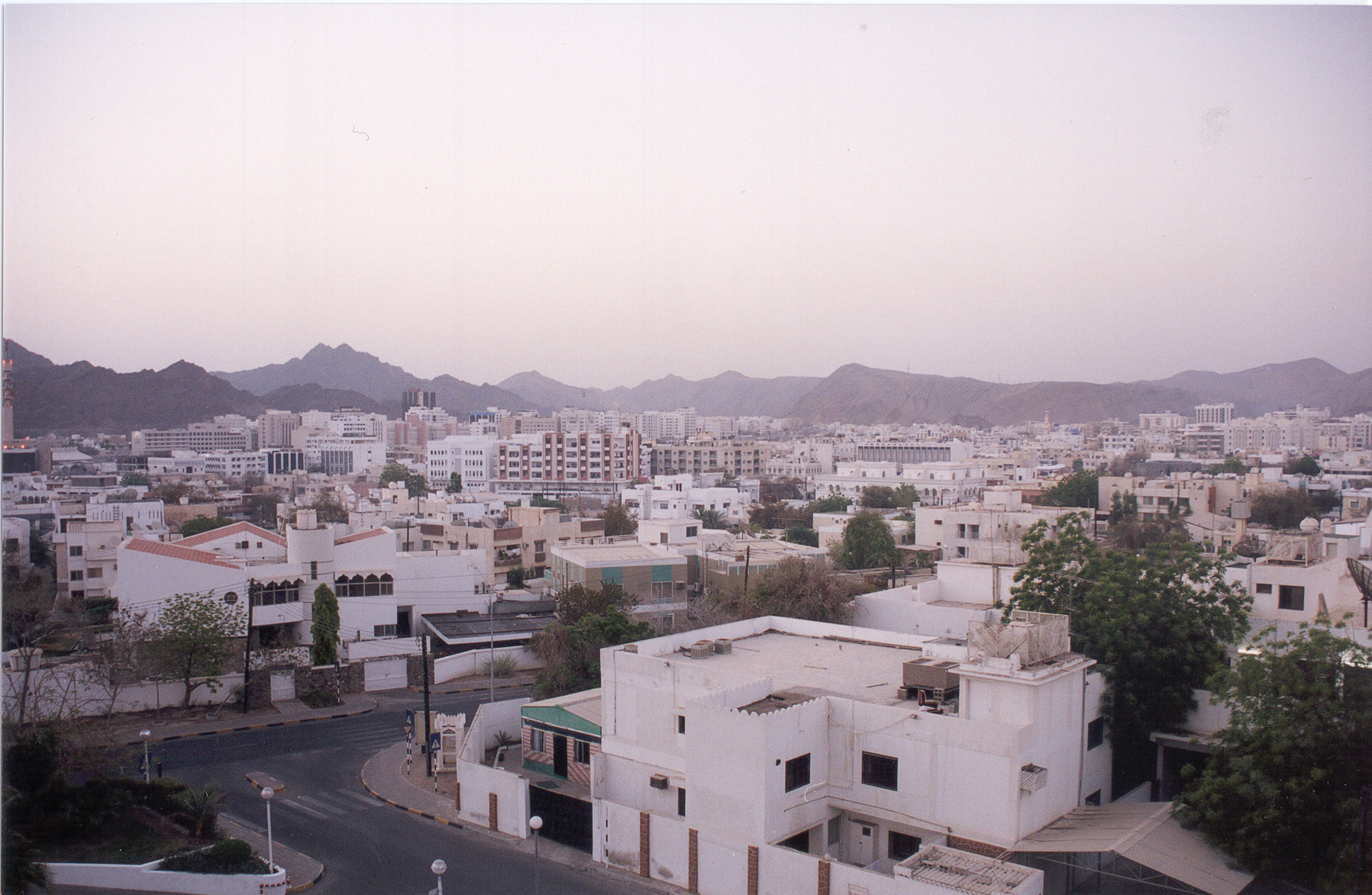 رجل عجوز يحمل  حبالا ليفيه على راسه, Electronic Village, His excellency mohammed ahmed khalifa al suwaidi, Arabic Poetry, Arabic Knowledge, arabic articles, astrology, science museum, art museum,goethe museum, alwaraq, arab poet, arabic poems, Arabic Books,Arabic Quiz, القرية الإلكترونية  , محمد أحمد خليفة السويدي  , محمد أحمد  السويدي ,  محمد    السويدي ,  محمد  سويدي , mohammed al suwaidi, mohammed al sowaidi,mohammed suwaidi, mohammed sowaidi, mohammad alsuwaidi, mohammad alsowaidi, mohammed ahmed alsuwaidi, محمد السويدي , محمد أحمد  السويدي , muhammed alsuwaidi,muhammed suwaidi 