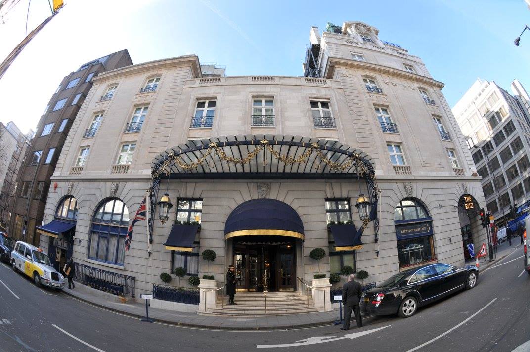 فندق ريتز في البيكاديللي، المدخل الجانبي.

The Ritz at Piccadilly, side entrance  , Electronic Village, His excellency mohammed ahmed khalifa al suwaidi, Arabic Poetry, Arabic Knowledge, arabic articles, astrology, science museum, art museum,goethe museum, alwaraq, arab poet, arabic poems, Arabic Books,Arabic Quiz, القرية الإلكترونية  , محمد أحمد خليفة السويدي  , محمد أحمد  السويدي ,  محمد    السويدي ,  محمد  سويدي , mohammed al suwaidi, mohammed al sowaidi,mohammed suwaidi, mohammed sowaidi, mohammad alsuwaidi, mohammad alsowaidi, mohammed ahmed alsuwaidi, محمد السويدي , محمد أحمد  السويدي , muhammed alsuwaidi,muhammed suwaidi 
