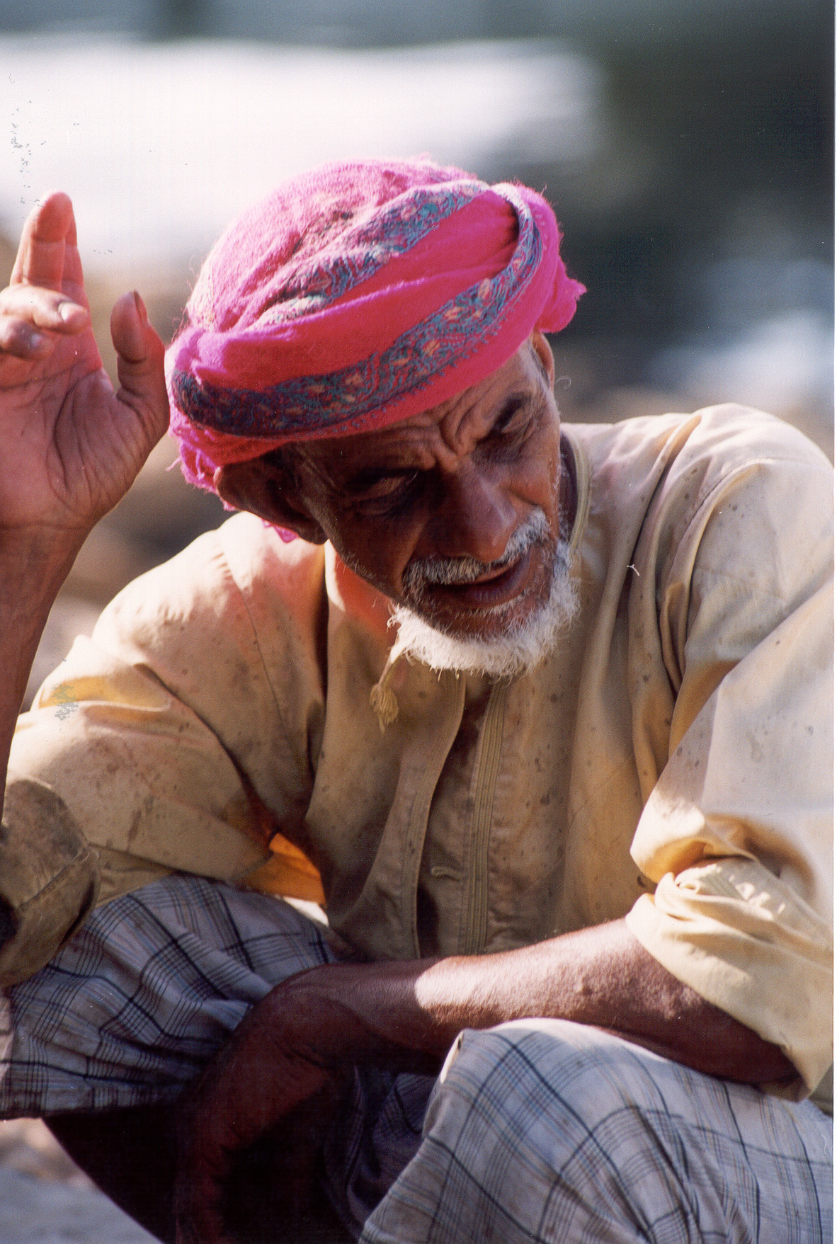   بورتريه لسماك اثناء العمل, Electronic Village, His excellency mohammed ahmed khalifa al suwaidi, Arabic Poetry, Arabic Knowledge, arabic articles, astrology, science museum, art museum,goethe museum, alwaraq, arab poet, arabic poems, Arabic Books,Arabic Quiz, القرية الإلكترونية  , محمد أحمد خليفة السويدي  , محمد أحمد  السويدي ,  محمد    السويدي ,  محمد  سويدي , mohammed al suwaidi, mohammed al sowaidi,mohammed suwaidi, mohammed sowaidi, mohammad alsuwaidi, mohammad alsowaidi, mohammed ahmed alsuwaidi, محمد السويدي , محمد أحمد  السويدي , muhammed alsuwaidi,muhammed suwaidi 