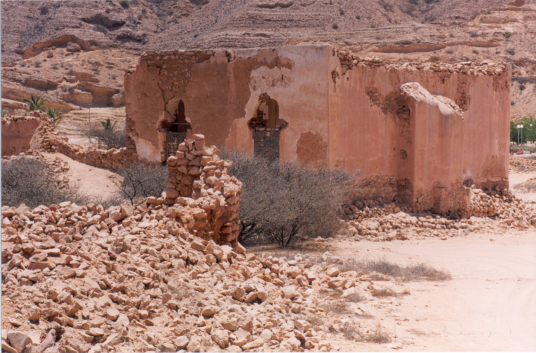   منظر للخيران والجزر الصخريه في شاطىء الجصه بخليج عمان , Electronic Village, His excellency mohammed ahmed khalifa al suwaidi, Arabic Poetry, Arabic Knowledge, arabic articles, astrology, science museum, art museum,goethe museum, alwaraq, arab poet, arabic poems, Arabic Books,Arabic Quiz, القرية الإلكترونية  , محمد أحمد خليفة السويدي  , محمد أحمد  السويدي ,  محمد    السويدي ,  محمد  سويدي , mohammed al suwaidi, mohammed al sowaidi,mohammed suwaidi, mohammed sowaidi, mohammad alsuwaidi, mohammad alsowaidi, mohammed ahmed alsuwaidi, محمد السويدي , محمد أحمد  السويدي , muhammed alsuwaidi,muhammed suwaidi 